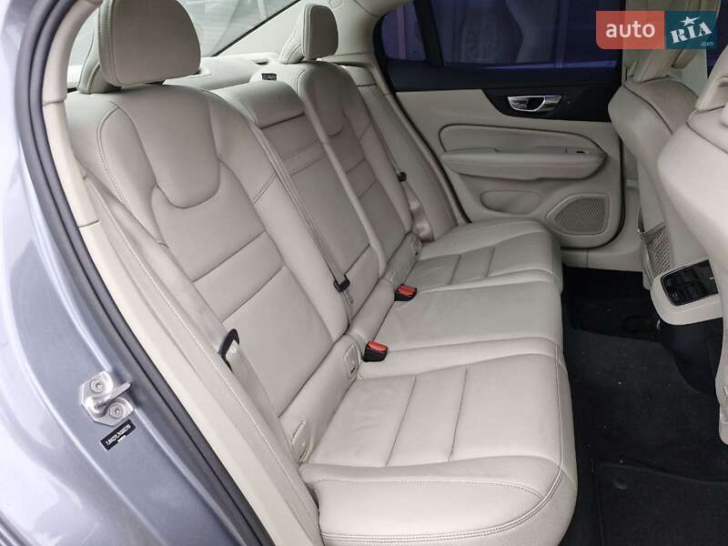 Седан Volvo S60 2018 в Києві фото 14 Седан Volvo S60 2018 в Києві
