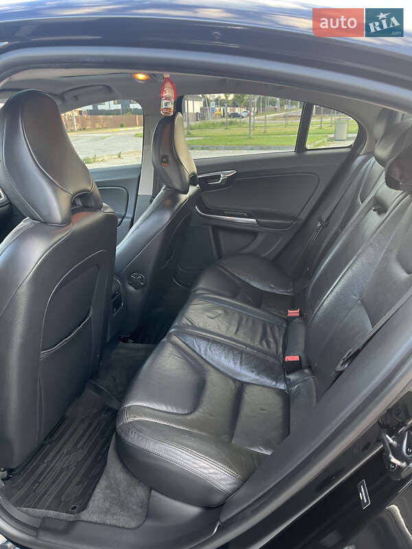Седан Volvo S60 2012 в Киеве фото 10 Седан Volvo S60 2012 в Киеве