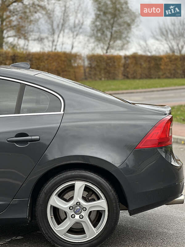 Седан Volvo S60 2012 в Киеве фото 13 Седан Volvo S60 2012 в Киеве