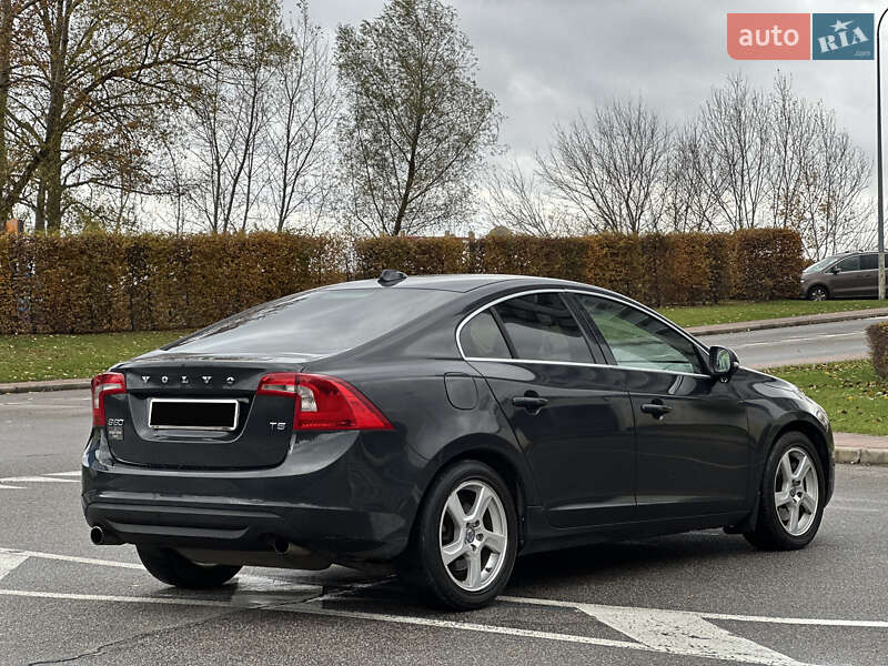 Седан Volvo S60 2012 в Киеве фото 17 Седан Volvo S60 2012 в Киеве