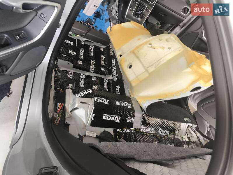 Седан Volvo S60 2011 в Трускавці