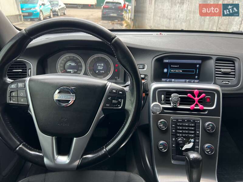 Седан Volvo S60 2012 в Львові фото 8 Седан Volvo S60 2012 в Львові