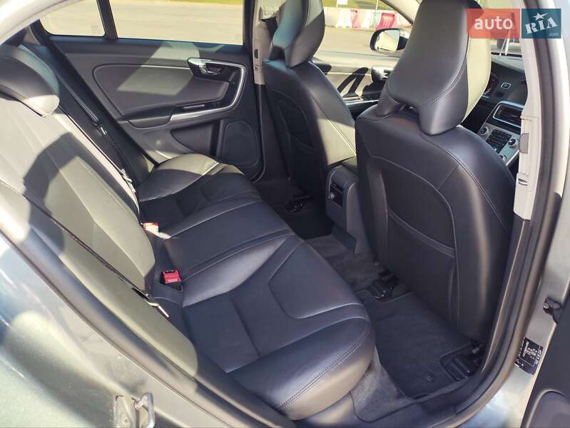 Седан Volvo S60 2017 в Житомирі фото 26 Седан Volvo S60 2017 в Житомирі