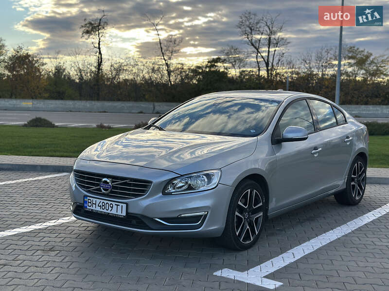 Седан Volvo S60 2017 в Одессе
