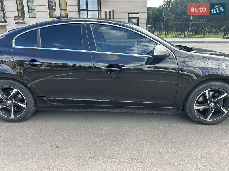 Седан Volvo S60 2013 в Києві фото 9 Седан Volvo S60 2013 в Києві