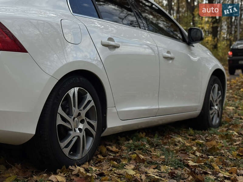 Седан Volvo S60 2013 в Києві фото 6 Седан Volvo S60 2013 в Києві