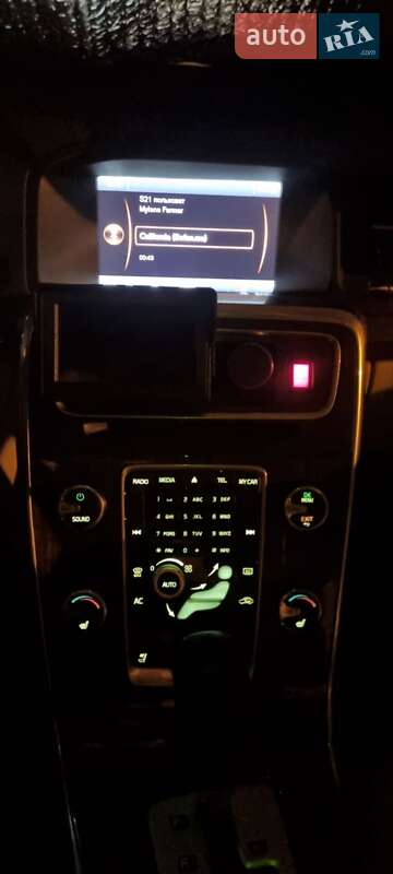 Седан Volvo S60 2012 в Киеве