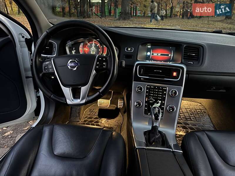 Седан Volvo S60 2017 в Житомирі