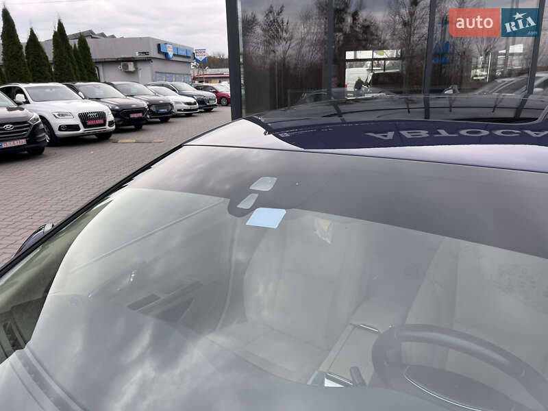 Седан Volvo S60 2014 в Нововолынске