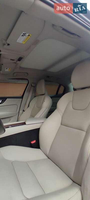 Седан Volvo S60 2019 в Стрию фото 22 Седан Volvo S60 2019 в Стрию