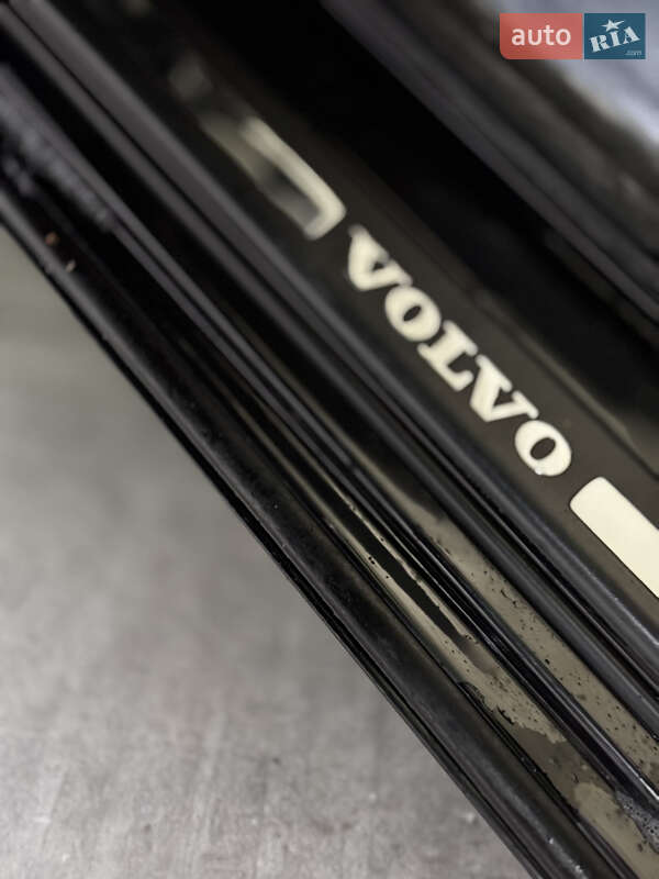 Седан Volvo S60 2013 в Львове