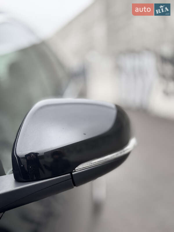 Седан Volvo S60 2013 в Львове