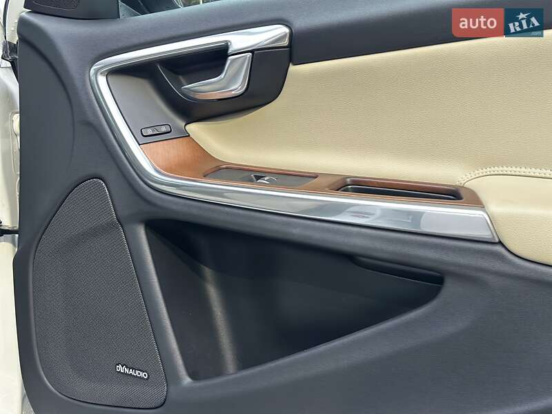 Седан Volvo S60 2016 в Києві