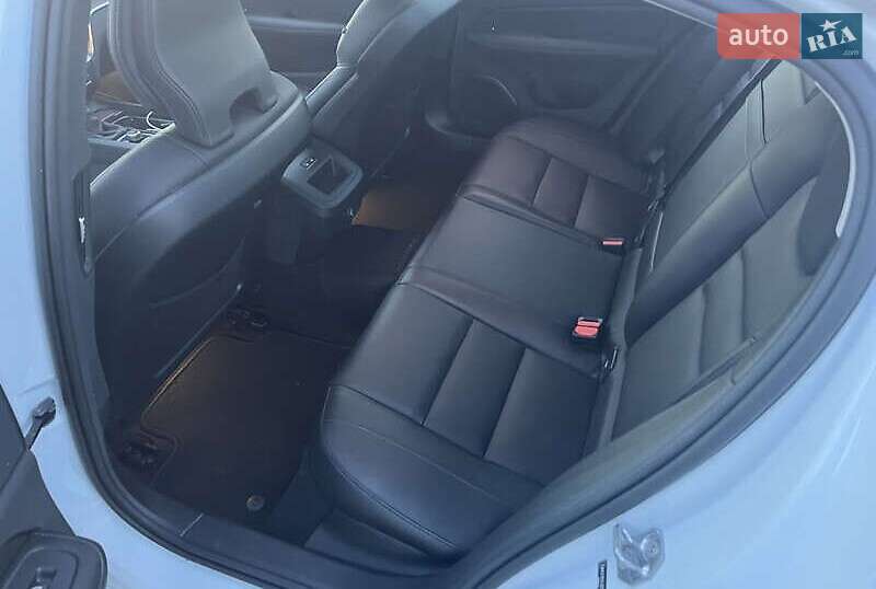 Седан Volvo S60 2019 в Киеве фото 15 Седан Volvo S60 2019 в Киеве