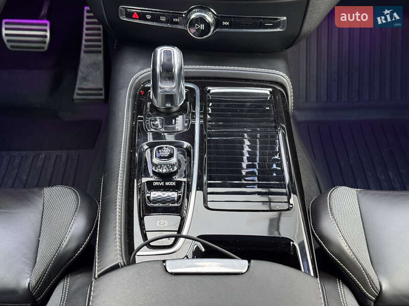 Седан Volvo S60 2019 в Киеве фото 26 Седан Volvo S60 2019 в Киеве