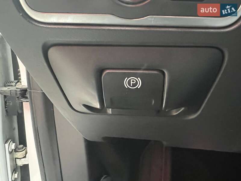 Седан Volvo S60 2015 в Києві