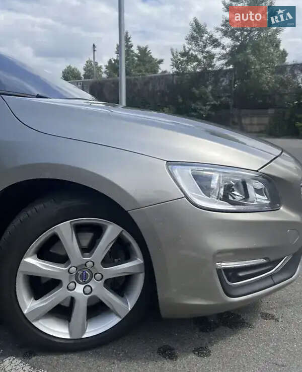 Седан Volvo S60 2016 в Хмельницькому