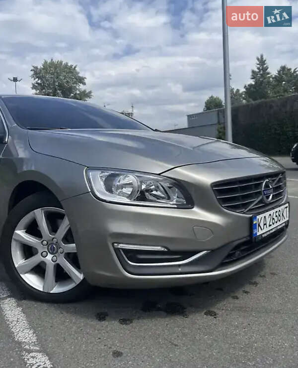 Седан Volvo S60 2016 в Хмельницькому