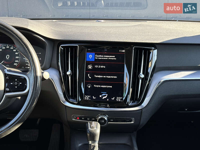 Седан Volvo S60 2019 в Львові
