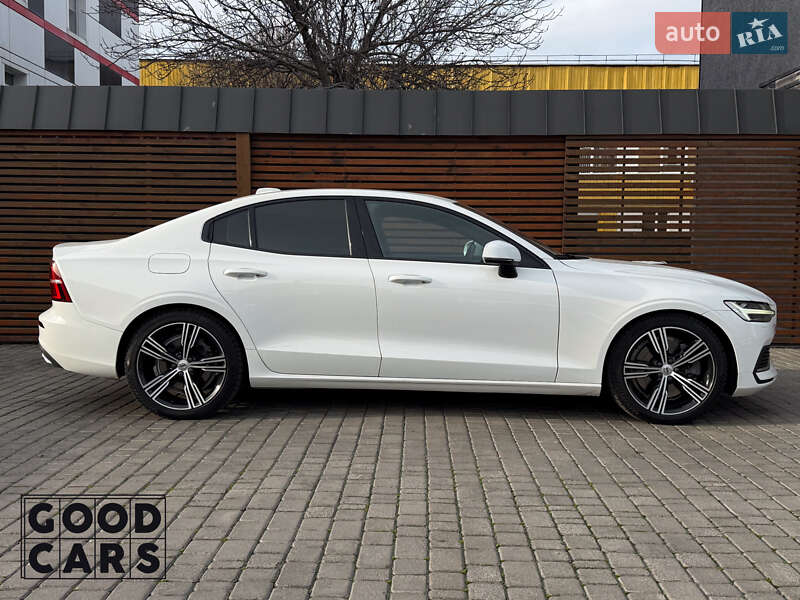 Седан Volvo S60 2020 в Одессе
