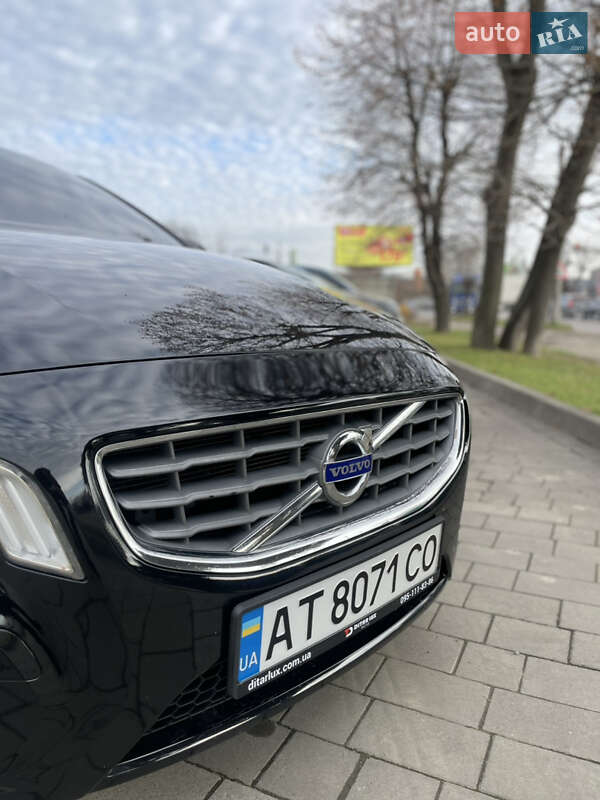 Седан Volvo S60 2012 в Івано-Франківську