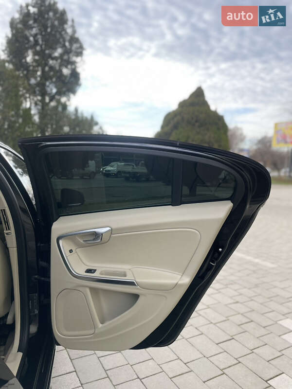 Седан Volvo S60 2012 в Івано-Франківську