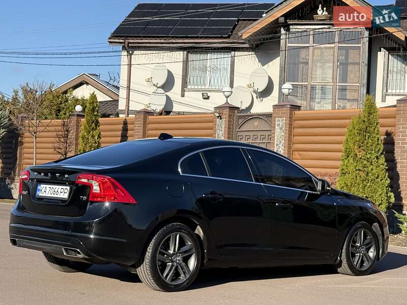 Седан Volvo S60 2015 в Борисполе