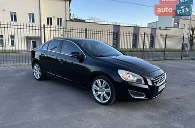 Седан Volvo S60 2011 в Киеве
