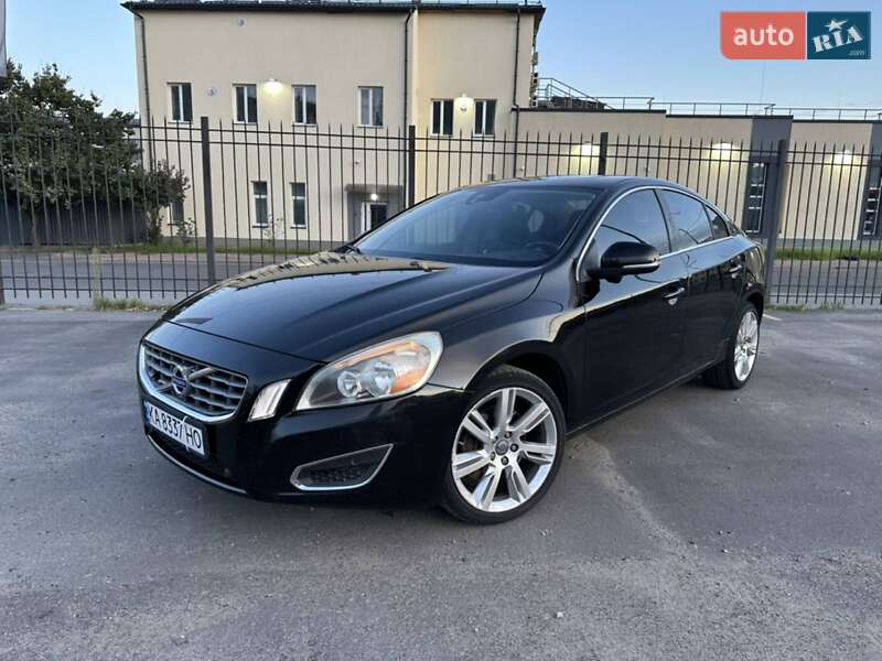 Седан Volvo S60 2011 в Киеве