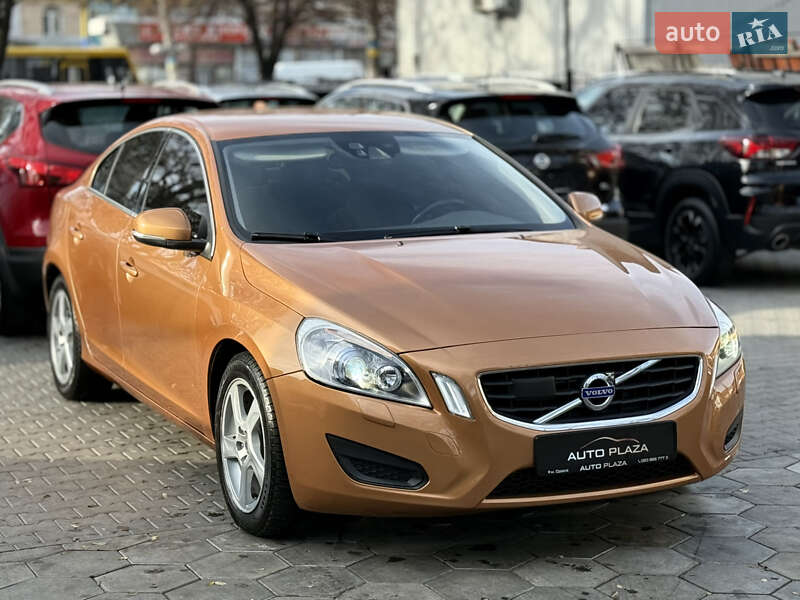 Седан Volvo S60 2010 в Одессе