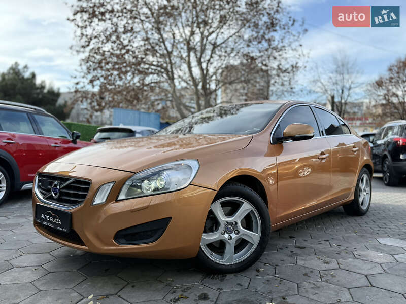 Седан Volvo S60 2010 в Одессе