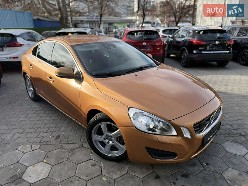 Седан Volvo S60 2010 в Одессе
