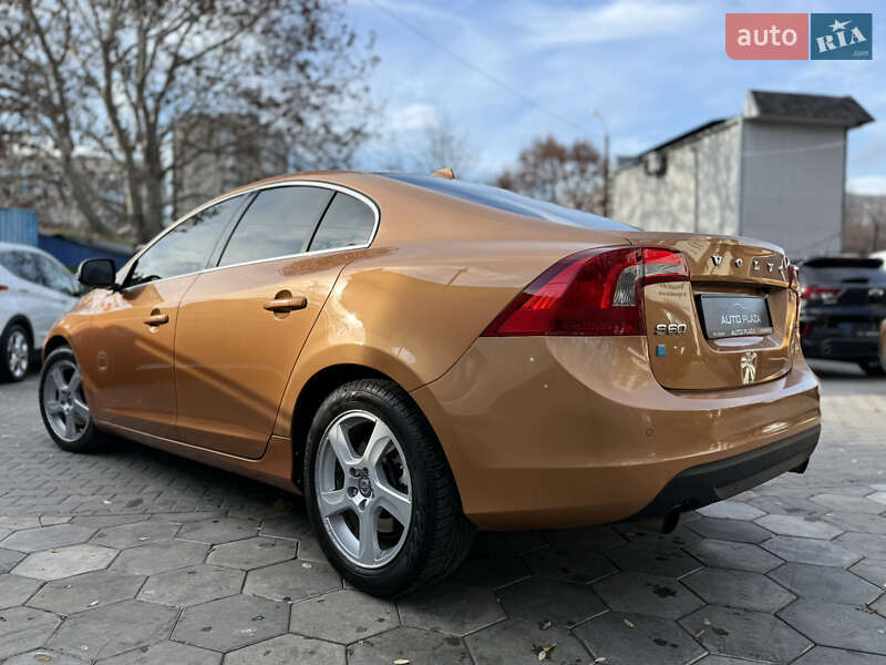 Седан Volvo S60 2010 в Одессе