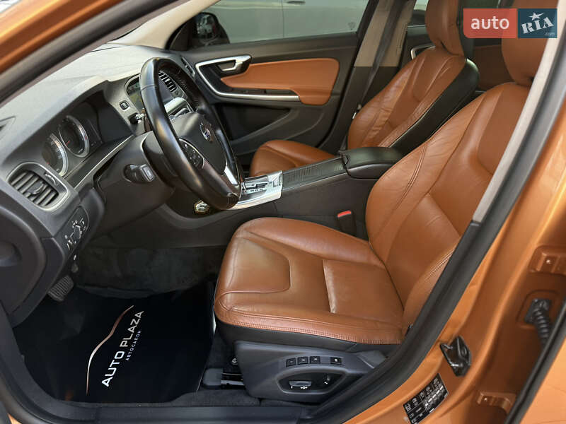 Седан Volvo S60 2010 в Одессе