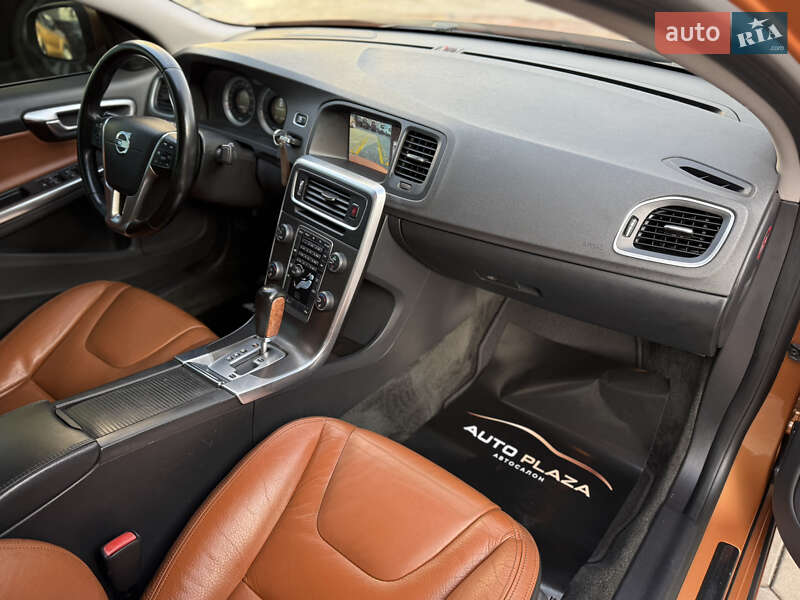 Седан Volvo S60 2010 в Одессе