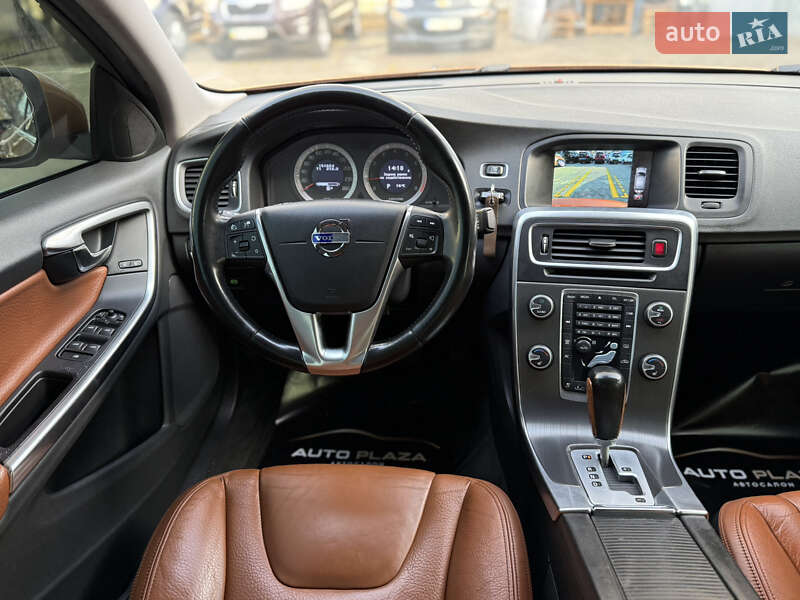 Седан Volvo S60 2010 в Одессе