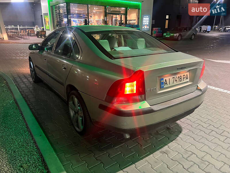 Седан Volvo S60 2004 в Білій Церкві