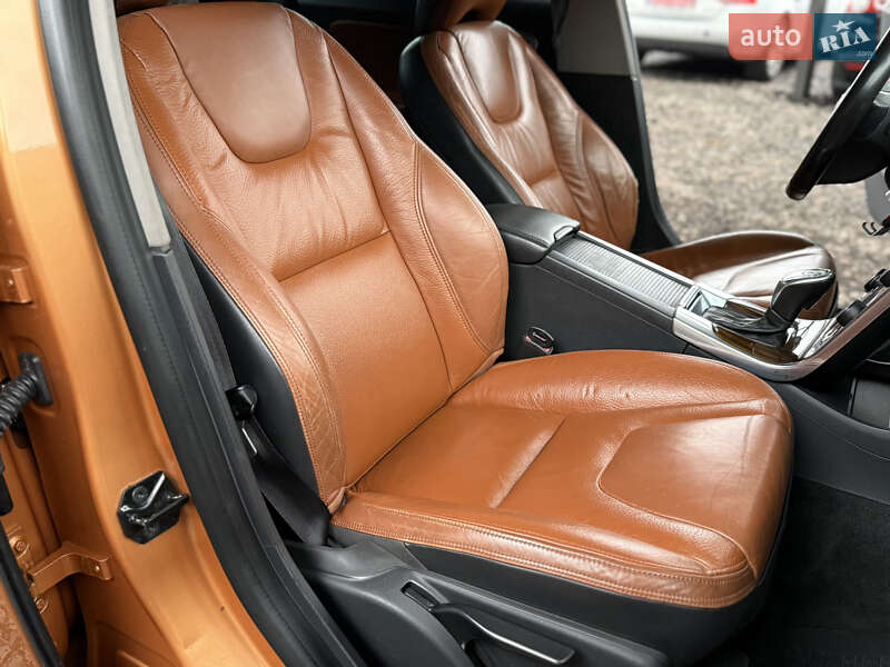 Седан Volvo S60 2011 в Киеве