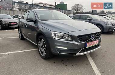 Седан Volvo S60 2017 в Киеве