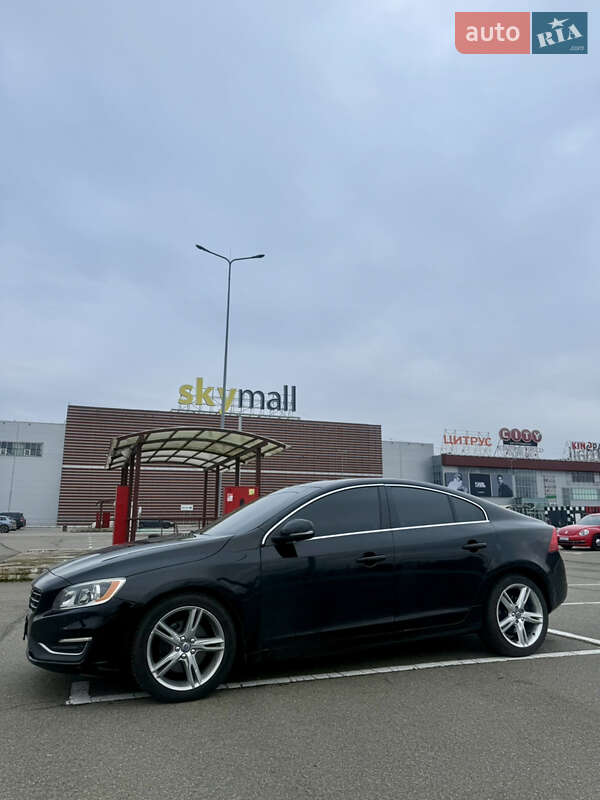 Седан Volvo S60 2015 в Києві фото 3 Седан Volvo S60 2015 в Києві