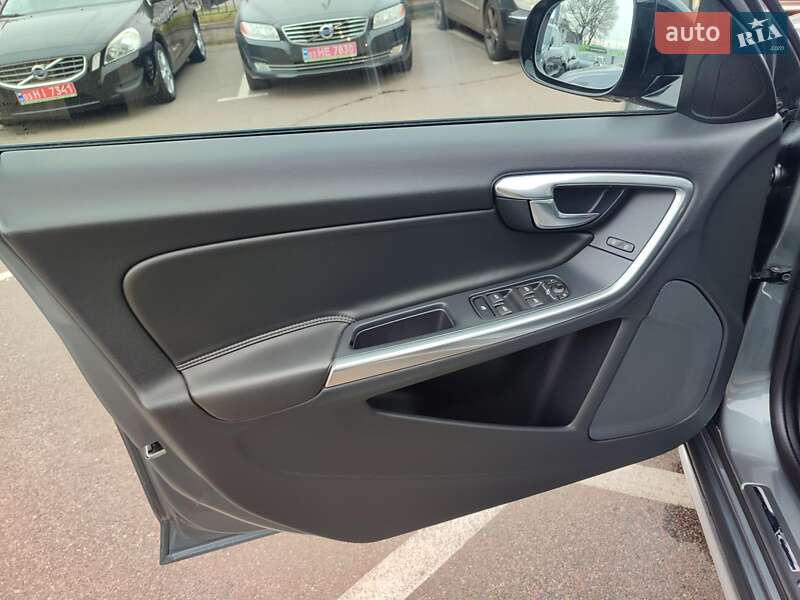 Седан Volvo S60 2017 в Києві