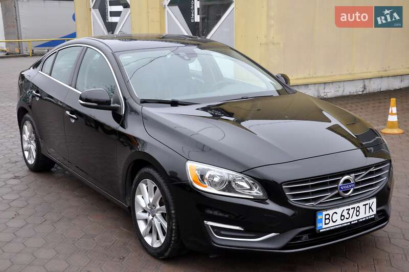 Седан Volvo S60 2016 в Львові