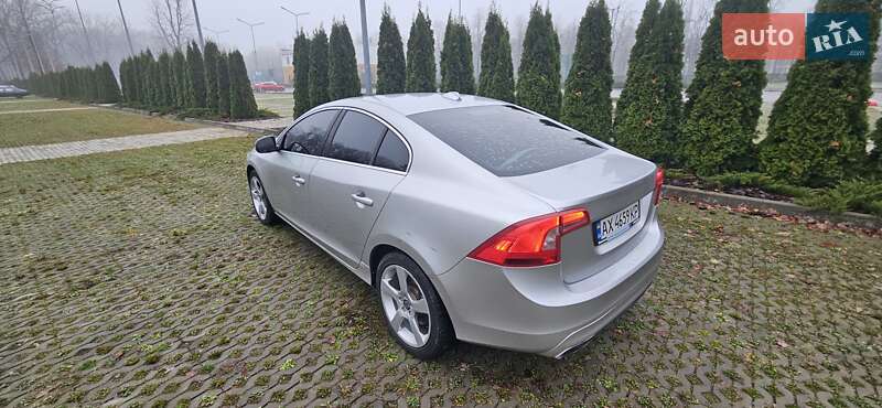Седан Volvo S60 2013 в Харькове