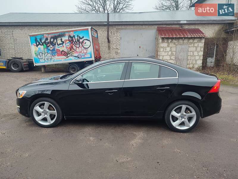 Седан Volvo S60 2013 в Костополе
