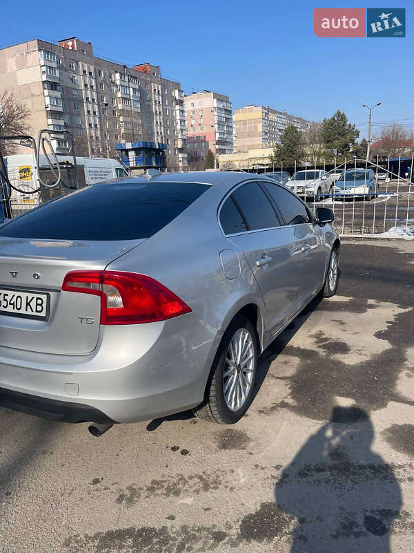 Седан Volvo S60 2011 в Запорожье