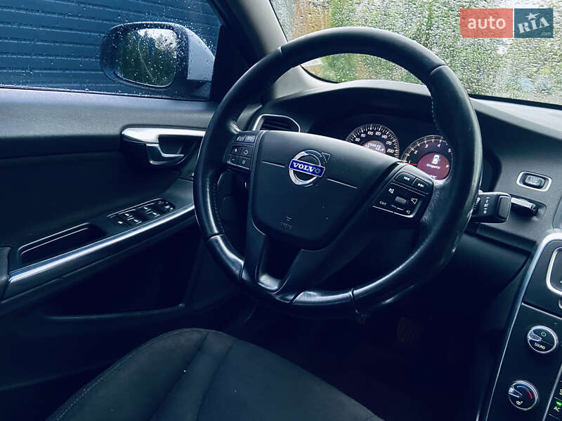 Седан Volvo S60 2011 в Вінниці