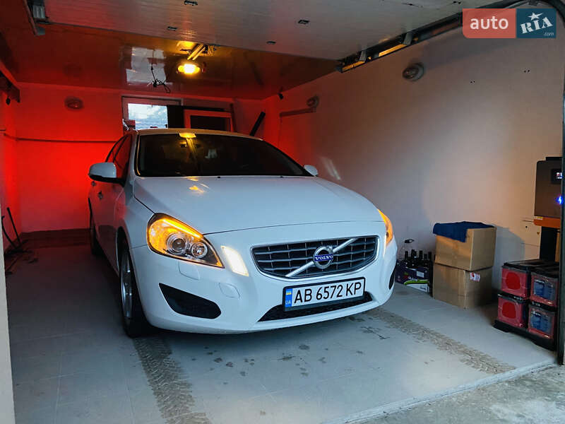 Седан Volvo S60 2011 в Вінниці