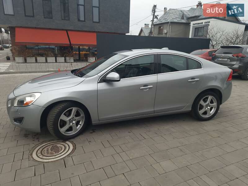 Седан Volvo S60 2012 в Ивано-Франковске фото 10 Седан Volvo S60 2012 в Ивано-Франковске