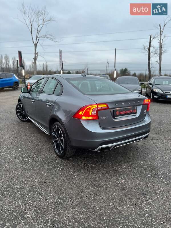 Седан Volvo S60 2015 в Белогородке фото 10 Седан Volvo S60 2015 в Белогородке