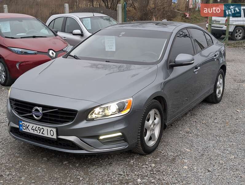 Седан Volvo S60 2017 в Ровно